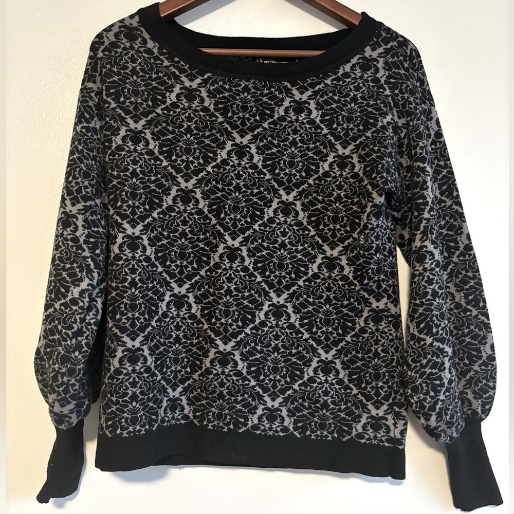 NWOT NY & Co Sweatshirt, Size S